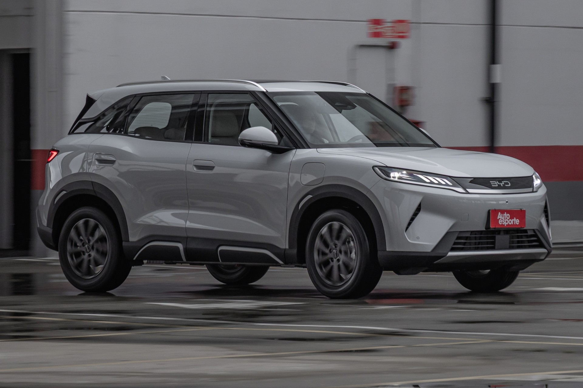 Teste: BYD Atto 2 faz 22 km/l e quer tomar liderança de Creta e T-Cross