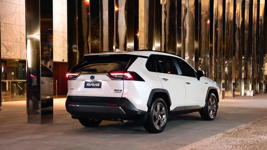 Novo Toyota RAV4 chega ao Brasil  híbrido de série a partir de R$ 165.990