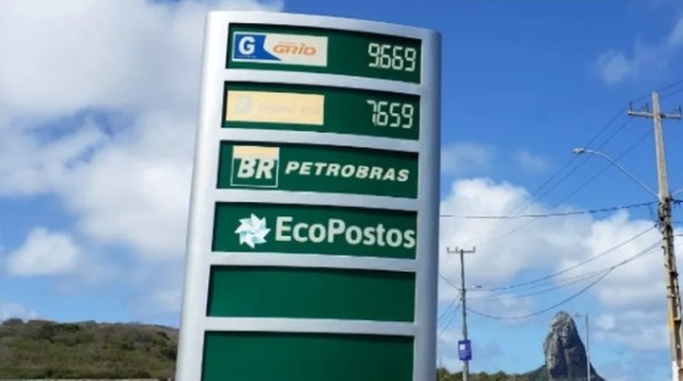 Placas dos postos também passarão a exibir preços com duas casas decimais — Foto: Reprodução/Ana Clara Marinho/TV Globo