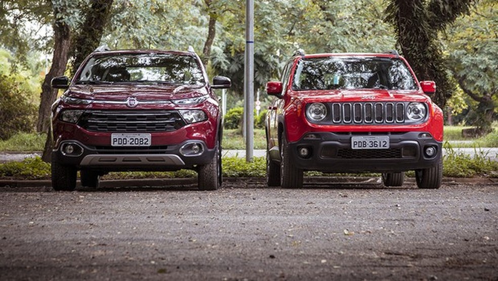 Comparativo: Jeep Renegade X Fiat Toro (Foto: Auto News Brasil) — Foto: Auto Esporte