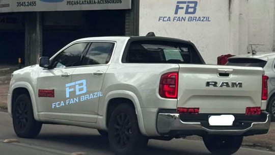 Flagra: Ram Rampage 2025 testa novo motor 2.2 turbodiesel de 200 cv