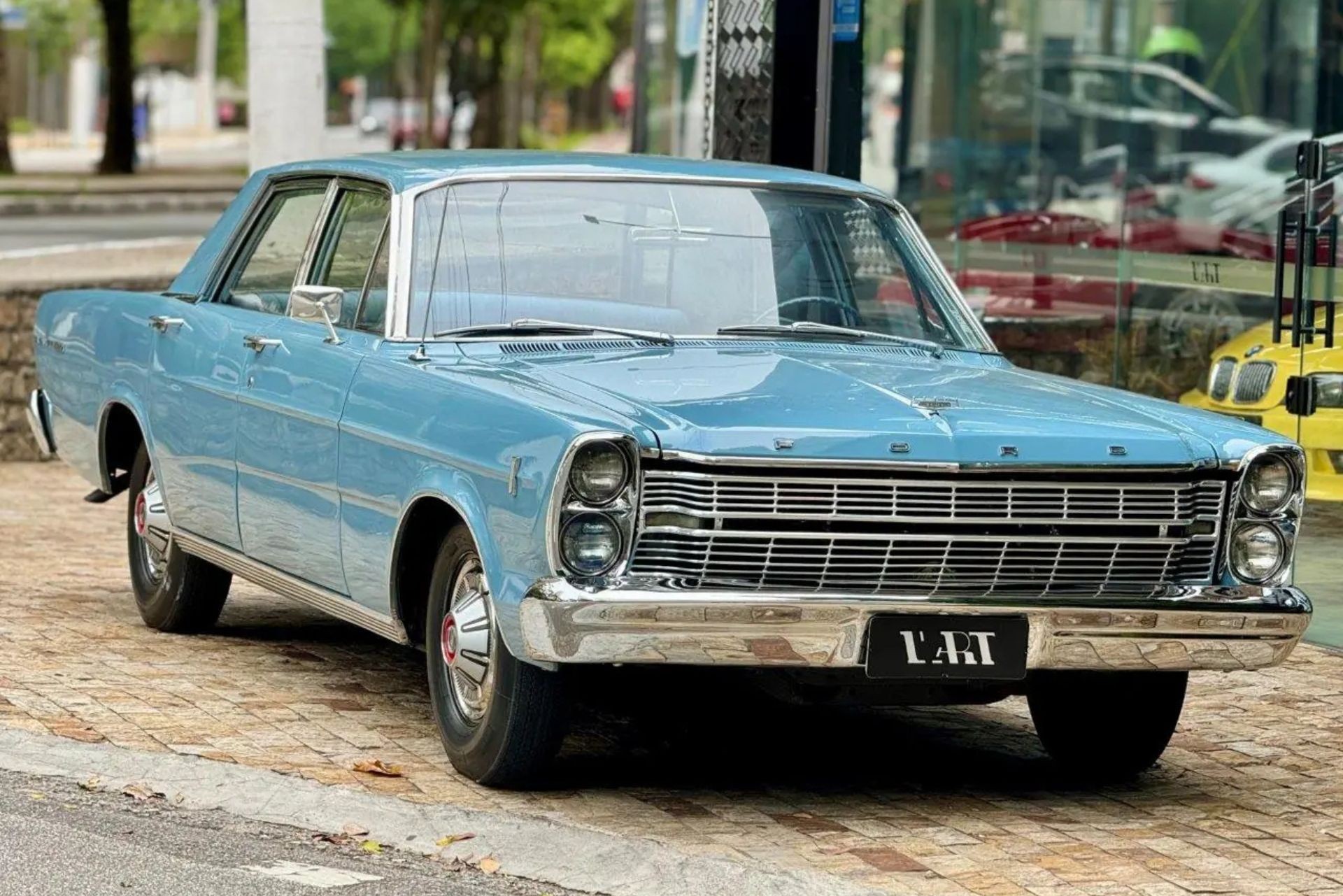 Achado usado: Ford Galaxie tem motor de caminhão e foi carro de presidente