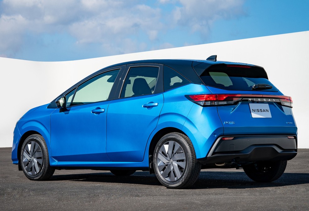 Nissan Note tem formato de carroceria parecido com o do Honda Fit — Foto: Divulgação