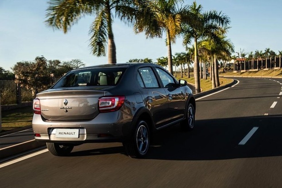 Nas versões 1.6 CVT, a suspensão é elevada (Foto: Divulgação) — Foto: Auto Esporte