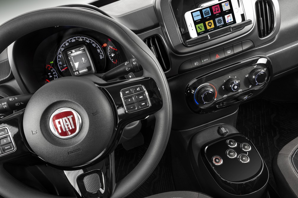 Câmbio automatizado GSR no Fiat Mobi — Foto: Divulgação