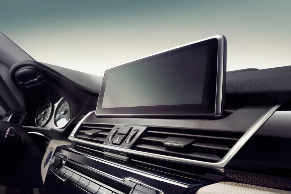 BMW Série 2 Gran Tourer 220d xDrive: 2.0 diesel TwinPower Turbo quatro cilindros de 190 cv e 40,79 kgfm