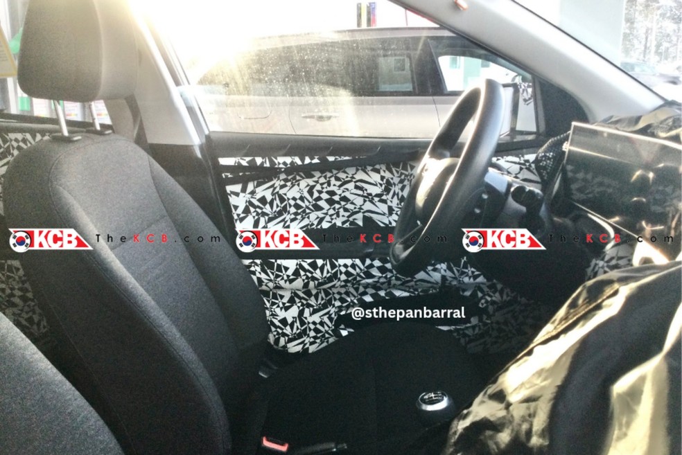 Novo Hyundai i20: flagra do interior revela uma cabine mais refinada que a do HB20 — Foto: Reprodução/@sthepanbarral/KCB