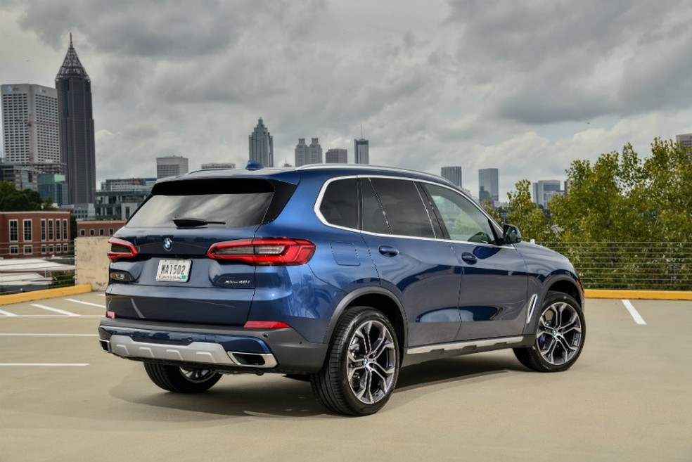 Traseira da quarta geração do BMW X5 (Foto: Divulgação) — Foto: Auto Esporte