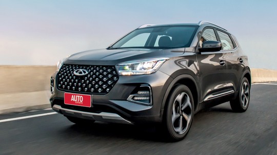 Os 10 carros até R$ 150 mil com pior consumo de combustível