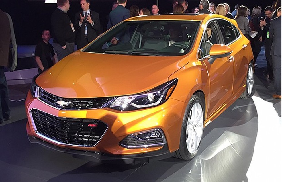 Chevrolet Cruze ganha visual mais esportivo em nova versão do sedã