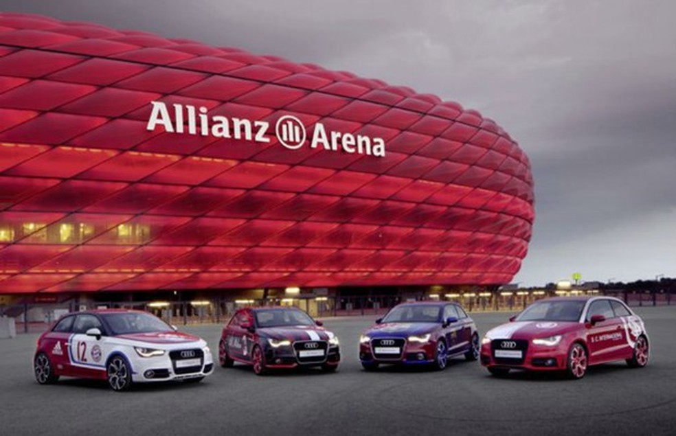 Carros da Audi em frente à Allianz Arena (Foto: Divulgação) — Foto: Auto Esporte