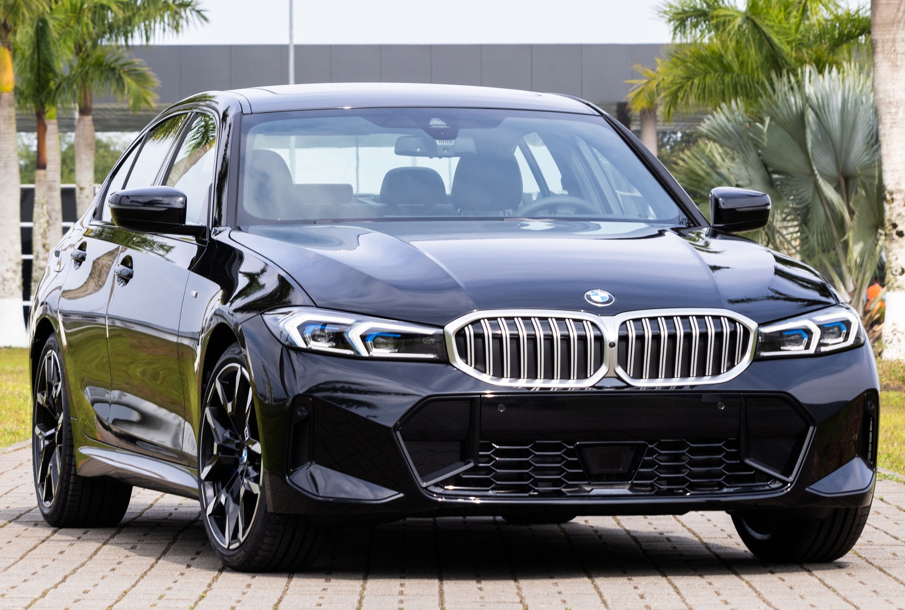 BMW Série 3 2025 chega até R$ 10 mil mais caro; veja os preços