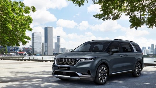 Kia revela quarta geração da Carnival: minivan está confirmada para o Brasil