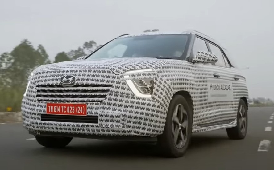 Hyundai Creta Alcazar 7 Lugares 2022 Dianteira Movimento