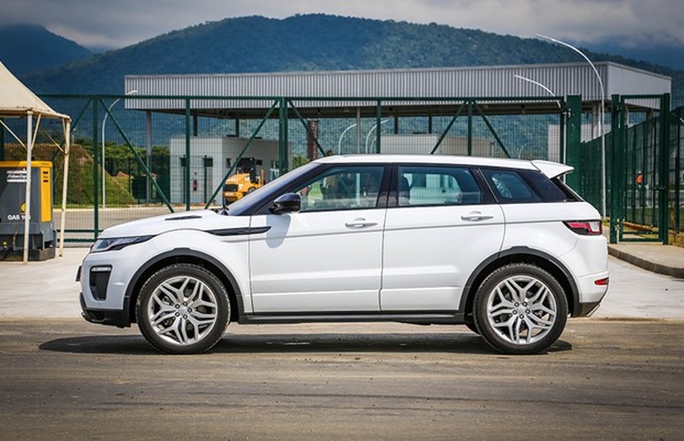 Aproveitamos para visitar a fábrica da JLR em Itatiaia (RJ), onde o Evoque será produzido (Foto: Rafael Munhoz/Auto News Brasil) — Foto: Auto Esporte