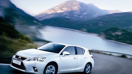 Lexus reduz preço do híbrido CT 200h, que agora parte de R$ 129.900