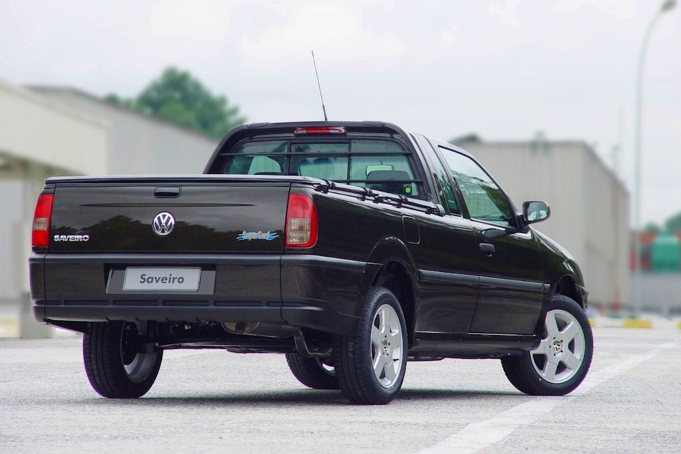 A Volkswagen Saveiro Super Surf é equipada com motor 1.8 aspirado flex da família AP-1800.  — Foto: Divulgação/Volkswagen