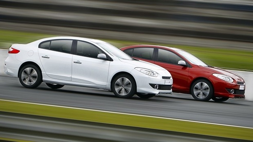 O motor de quatro cilindros 2.0 turbo de 16V entrega 180 cv de potência (Foto: Renault) — Foto: Auto Esporte