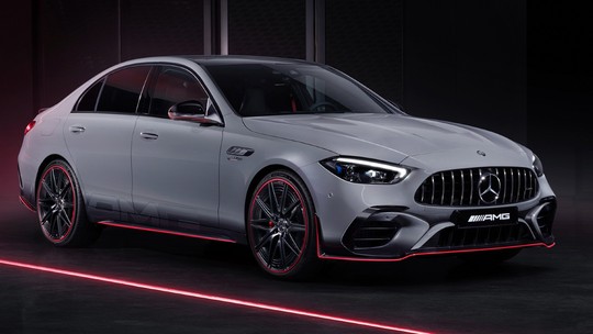Mercedes lança edição especial do AMG C63 SE Performance em homenagem a Fórmula 1