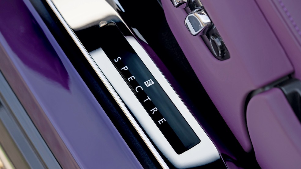 Rolls-Royce Spectre tem torque de 91,8 kgfm — Foto: Divulgação