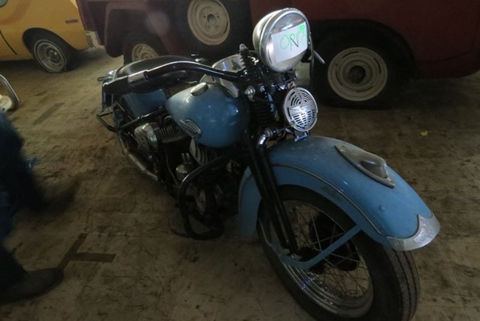 Coleção com mais de 700 carros vintage é leiloada nos EUA
