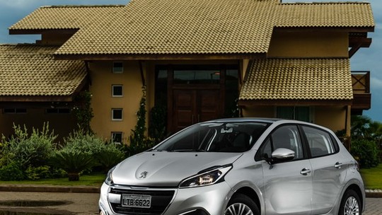 Peugeot anuncia condições especiais para 208 e 2008 na Black Friday
