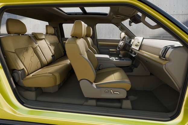 Nissan Frontier Pro PHEV - interior