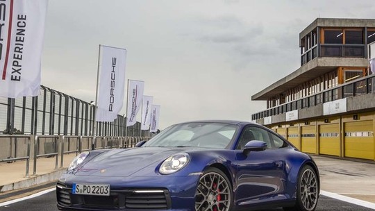 Novo Porsche 911 chega em maio a partir de R$ 679 mil, uma pechincha perto de uma Ferrari