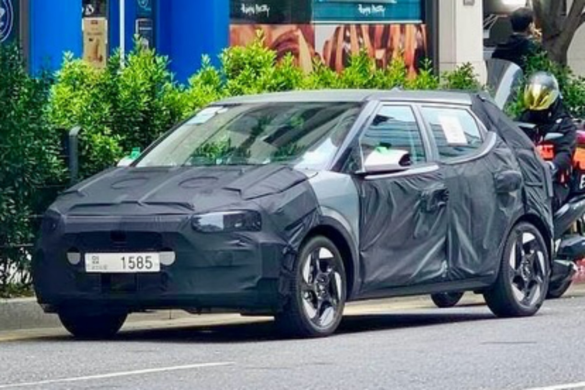 Flagra: novo Hyundai HB20 aparece pela 1ª vez com visual futurista