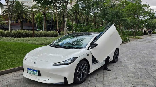 Flagra: GAC Hyptec GT de 340 cv e portas estilo Lamborghini está no Brasil