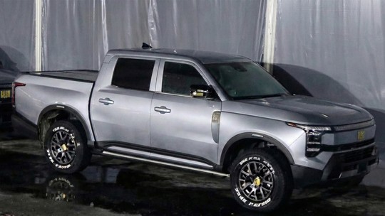 Flagra: Nissan Frontier híbrida surge no Brasil e revela futuro da picape