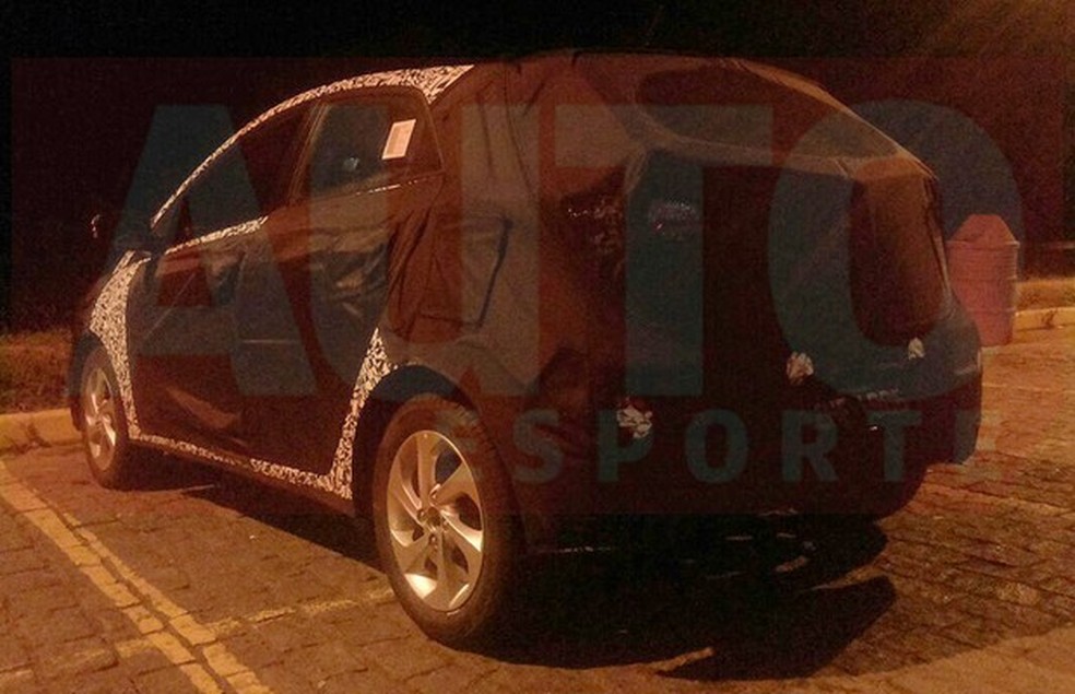Flagra do Hyundai HB20 reestilizado feito pelo leitor Willian Caminha Fonseca (Foto: Willian Caminha Fonseca) — Foto: Auto Esporte