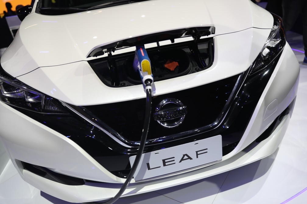 Nissan Leaf é um dos elétricos do Salão do Automóvel 2018 — Foto: Fabio Tito/G1