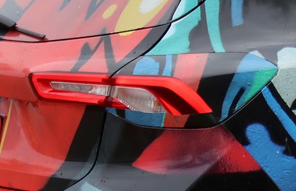 Novo Ford Focus é flagrado (Foto: Automedia) — Foto: Auto Esporte