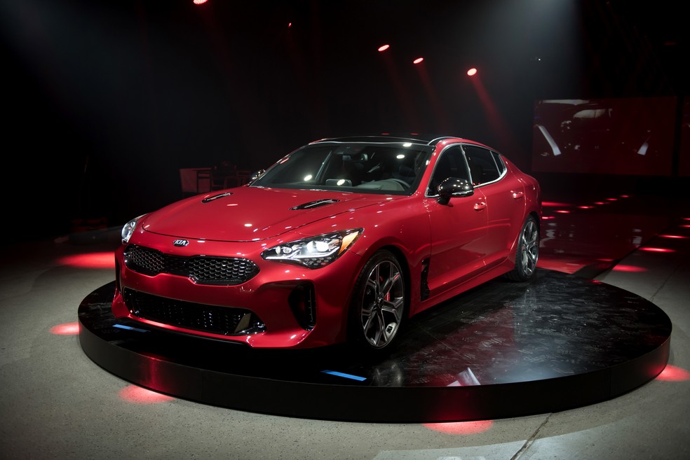 Kia Stinger — Foto: David Guralnick/Detroit News via AP