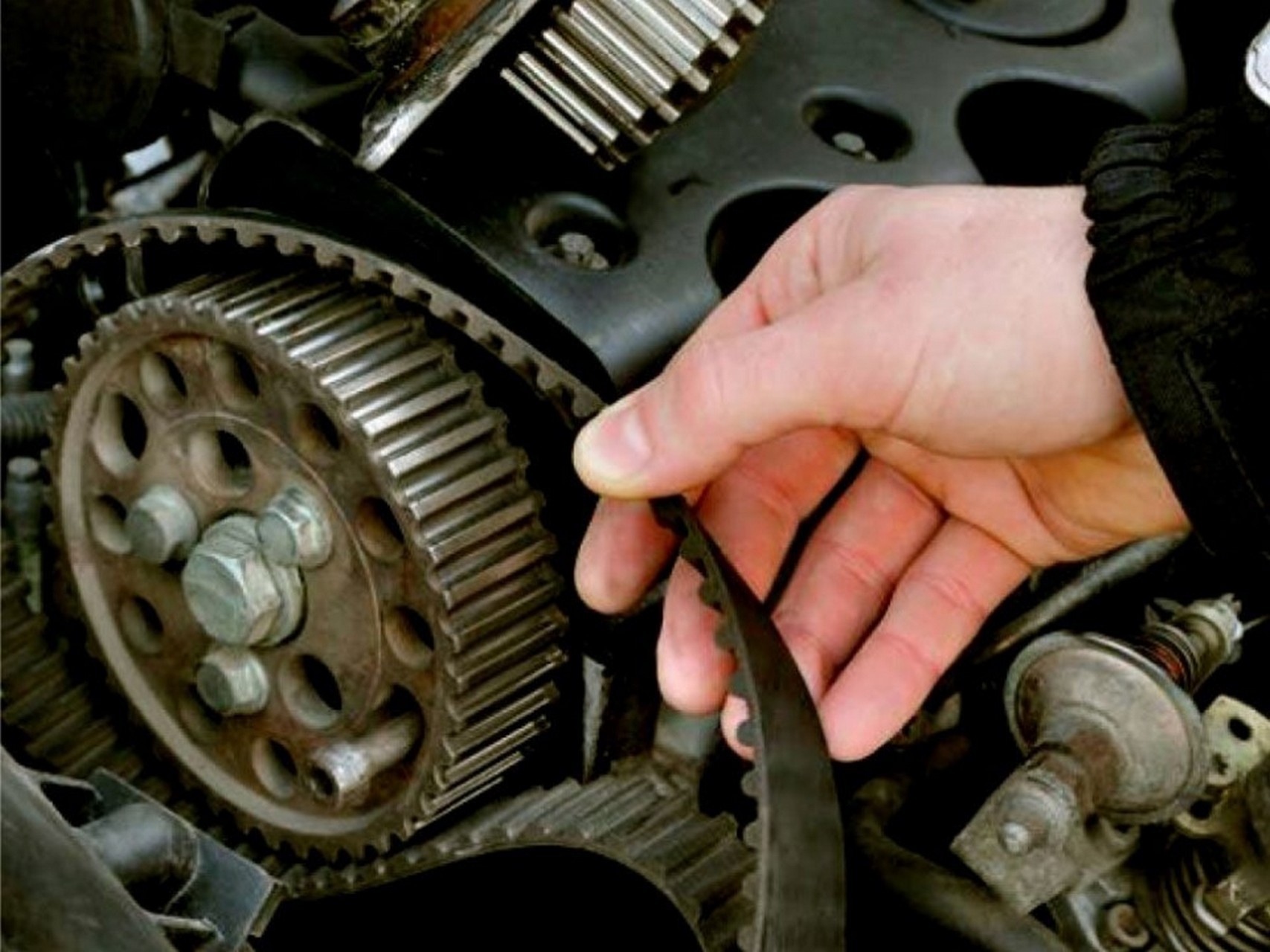 O que realmente mudou na correia banhada a óleo de Chevrolet Onix e Tracker