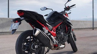 Honda Hornet 2023 — Foto: Divulgação