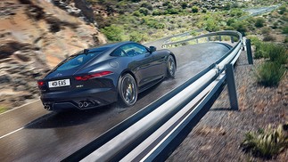 Jaguar F-Type R AWD