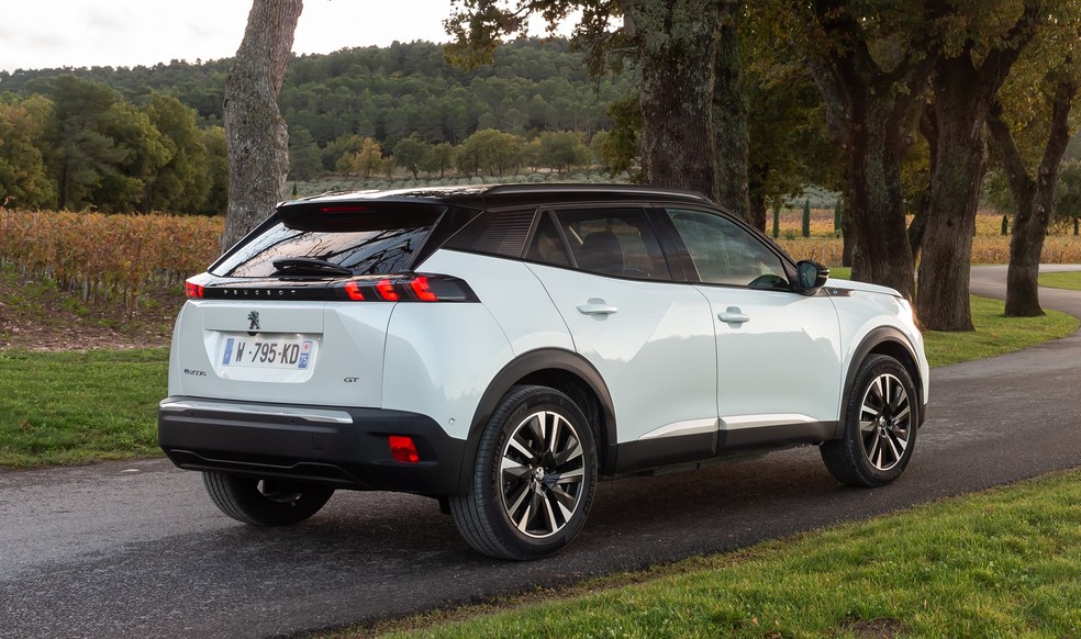 Peugeot e-2008 já traz a nova linguagem de design da marca  — Foto: Divulgação