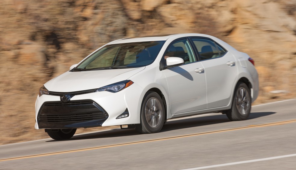 Toyota Corolla vendido nos EUA é diferente do brasileiro — Foto: Divulgação