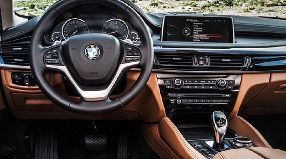 Interior BMW X6 (Foto: Divulgação) — Foto: Auto Esporte