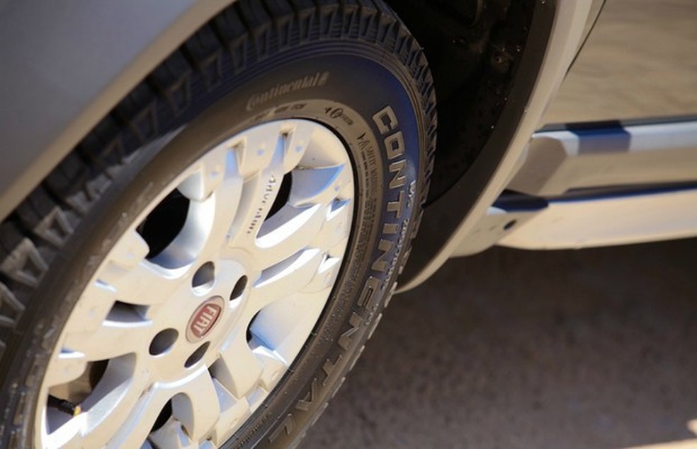 Pneu ContiCrossContactAT da Continental (Foto: Divulgação) — Foto: Auto Esporte