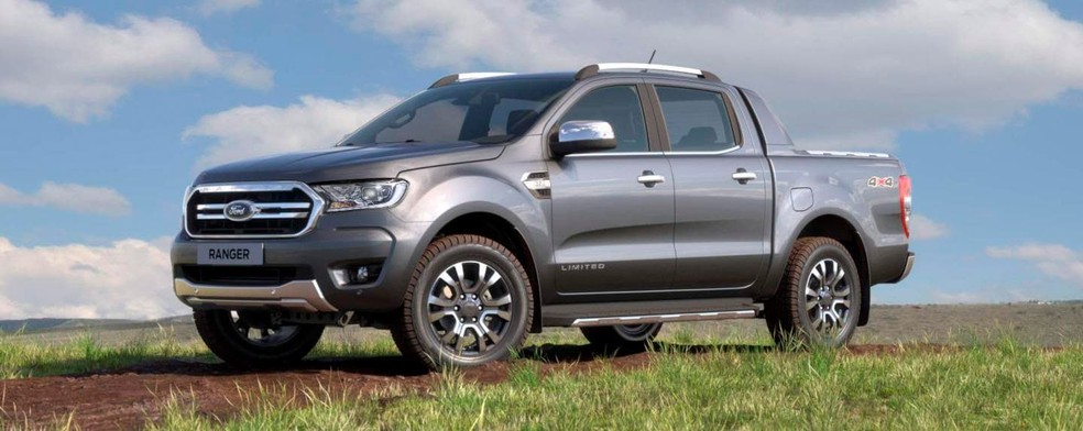 Só a Ford Ranger oferece câmbio manual na atual linha da marca — Foto: Divulgação