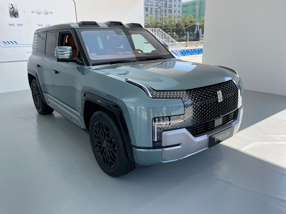 BYD Yangwang U8 entrega 1.150 cv de potência e 103,5 kgfm de torque — Foto: Auto News Brasil/Cauê Lira