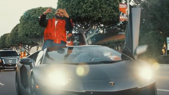 De Lamborghini a Boeing: conheça as supermáquinas do rapper Drake