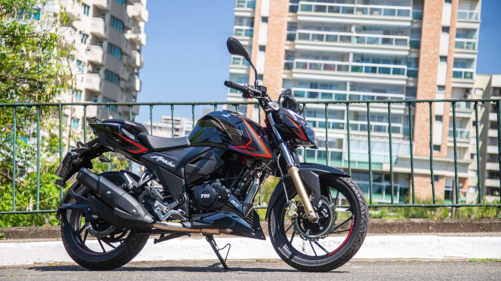 Dafra Apache RTR 200 — Foto: Divulgação