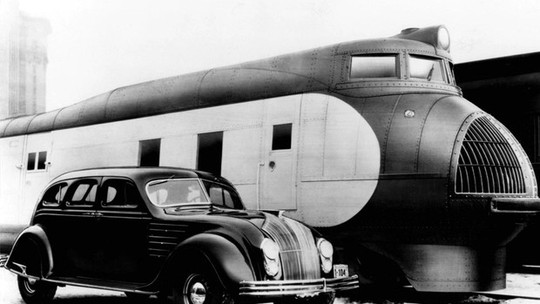 Clássico do dia: Chrysler Airflow