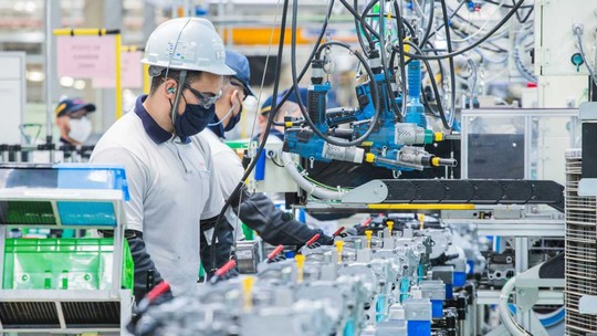 Funcionários da Toyota aprovam layoff após fábrica ser destruída