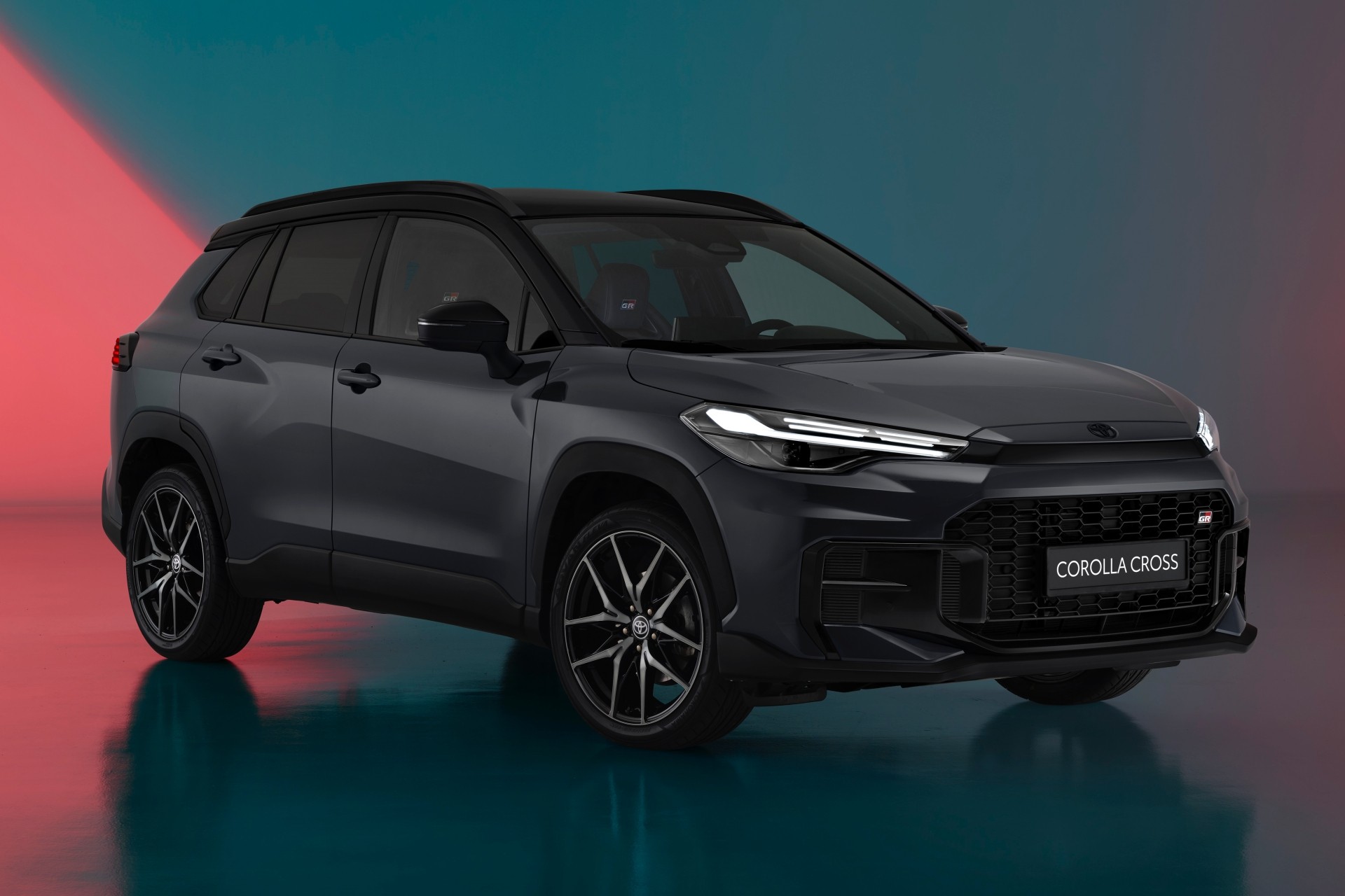 Toyota acha Corolla Cross “sem graça” e sugere nova geração mais agressiva