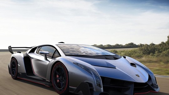 Lamborghini convoca recall de 5.900 Aventador e 12 Veneno